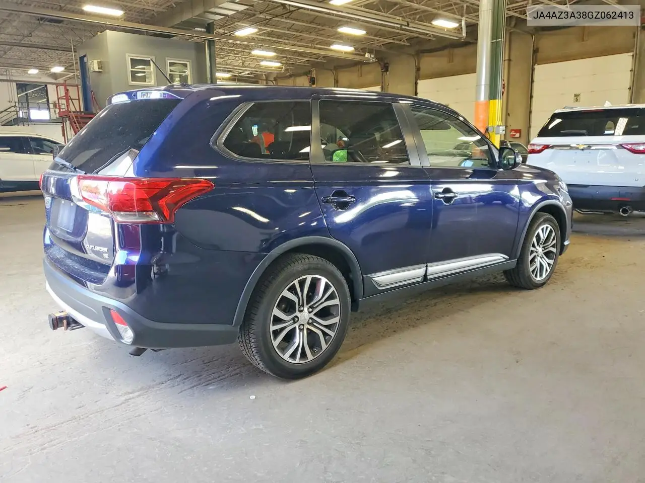 JA4AZ3A38GZ062413 2016 Mitsubishi Outlander Se/Sel