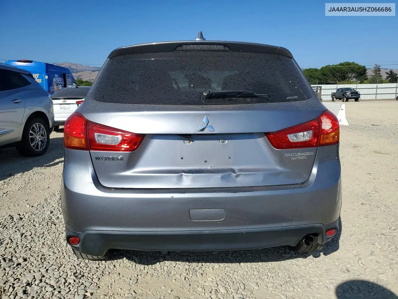 2017 Mitsubishi Outlander Sport Es VIN: JA4AR3AU5HZ066686 Lot: 61370826