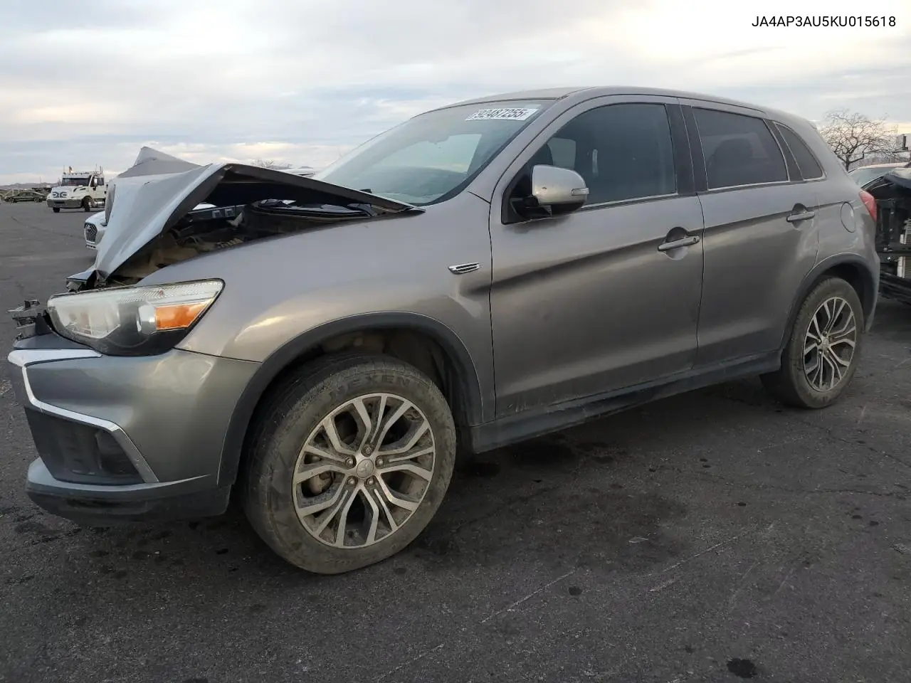 JA4AP3AU5KU015618 2019 Mitsubishi Outlander Sport Es