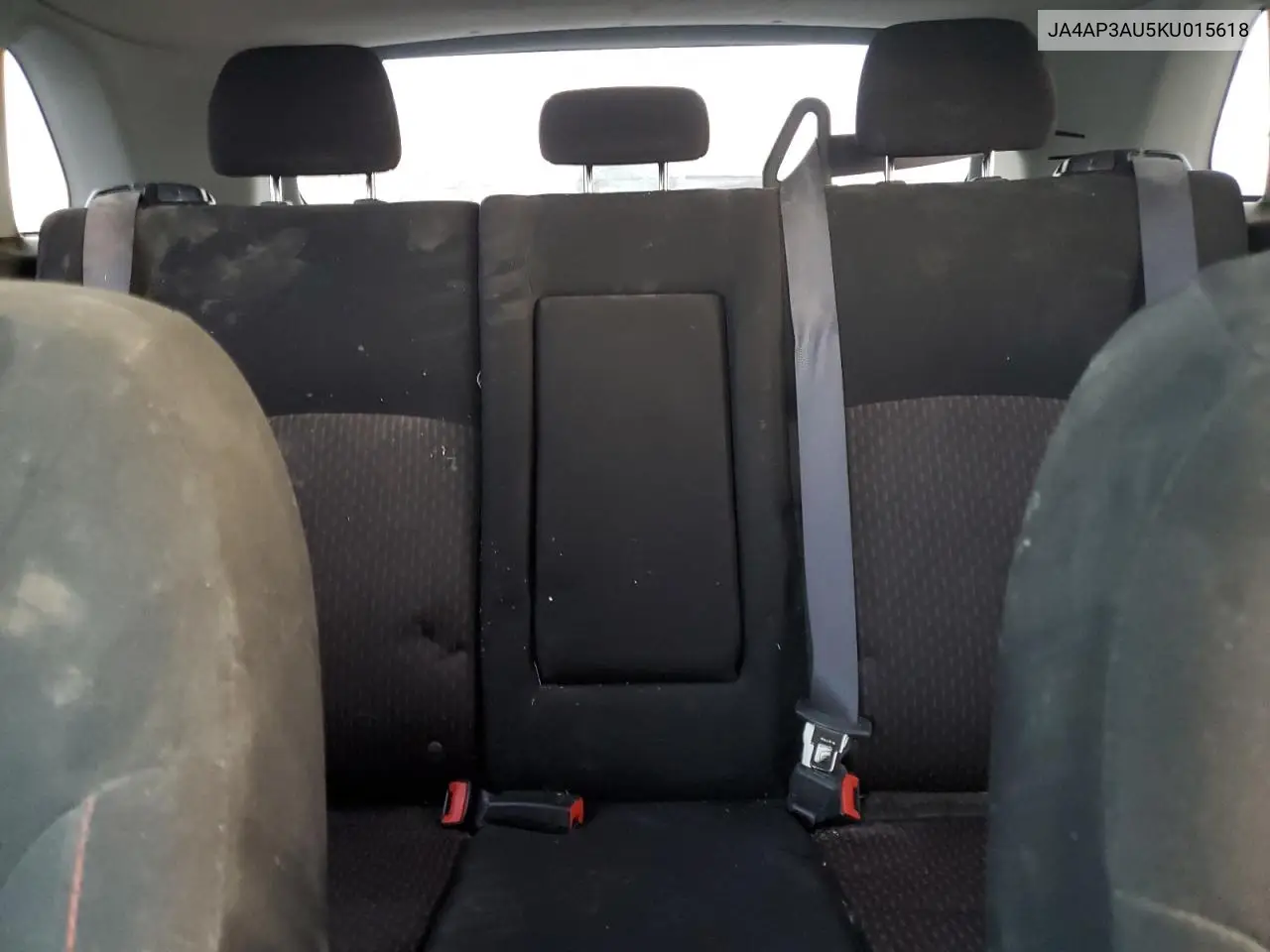 JA4AP3AU5KU015618 2019 Mitsubishi Outlander Sport Es