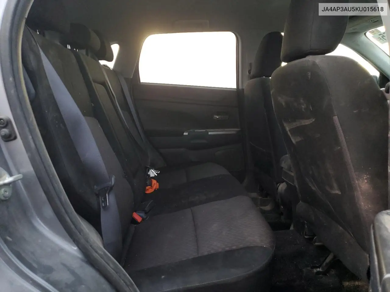 JA4AP3AU5KU015618 2019 Mitsubishi Outlander Sport Es