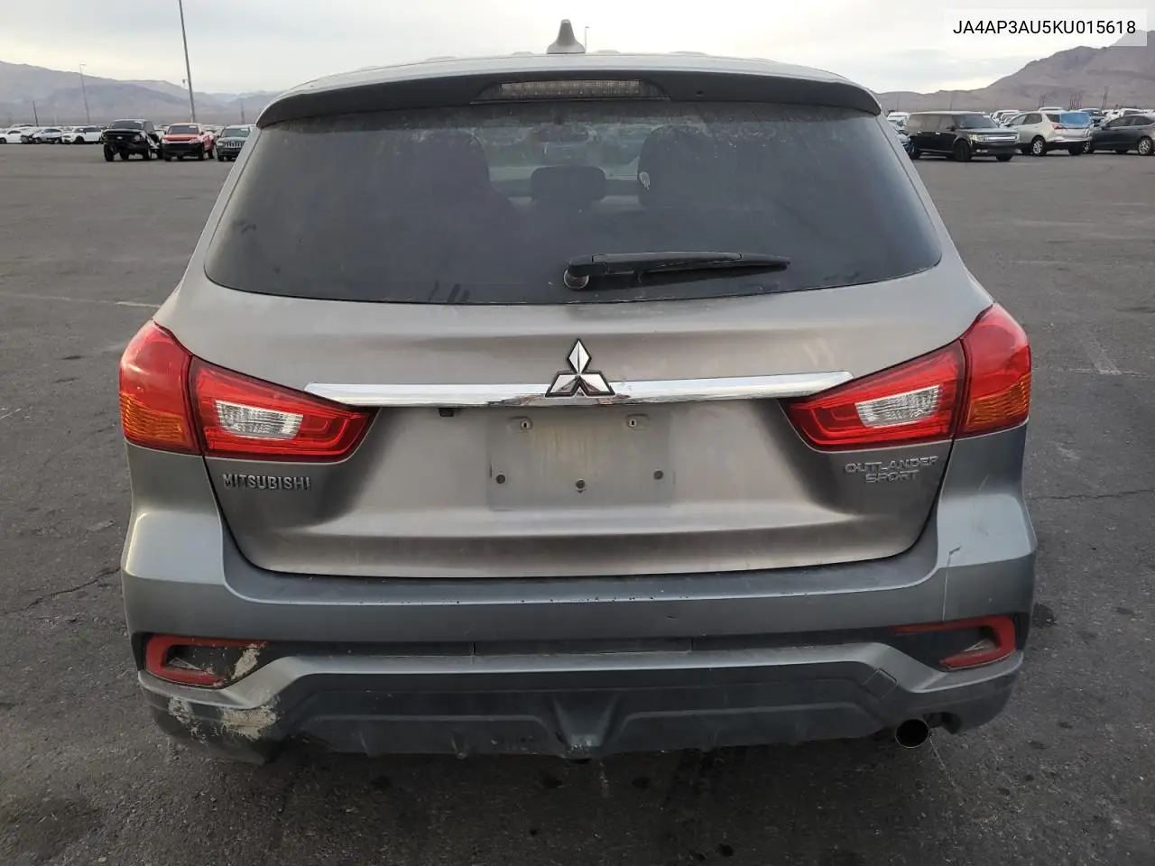 JA4AP3AU5KU015618 2019 Mitsubishi Outlander Sport Es
