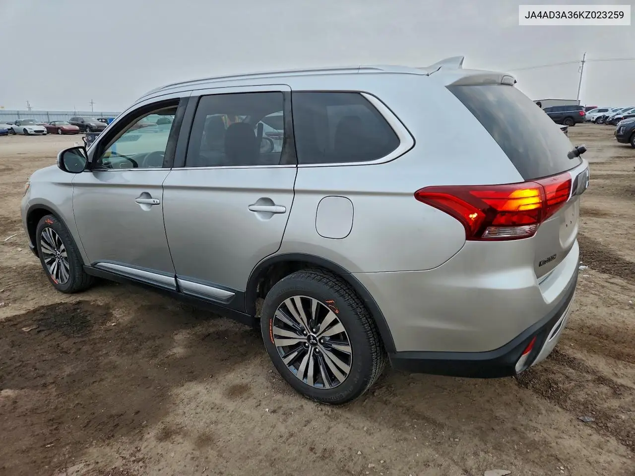 JA4AD3A36KZ023259 2019 Mitsubishi Outlander Se