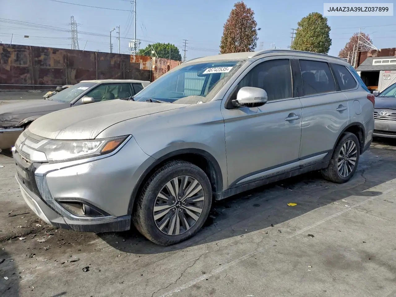 JA4AZ3A39LZ037899 2020 Mitsubishi Outlander Se
