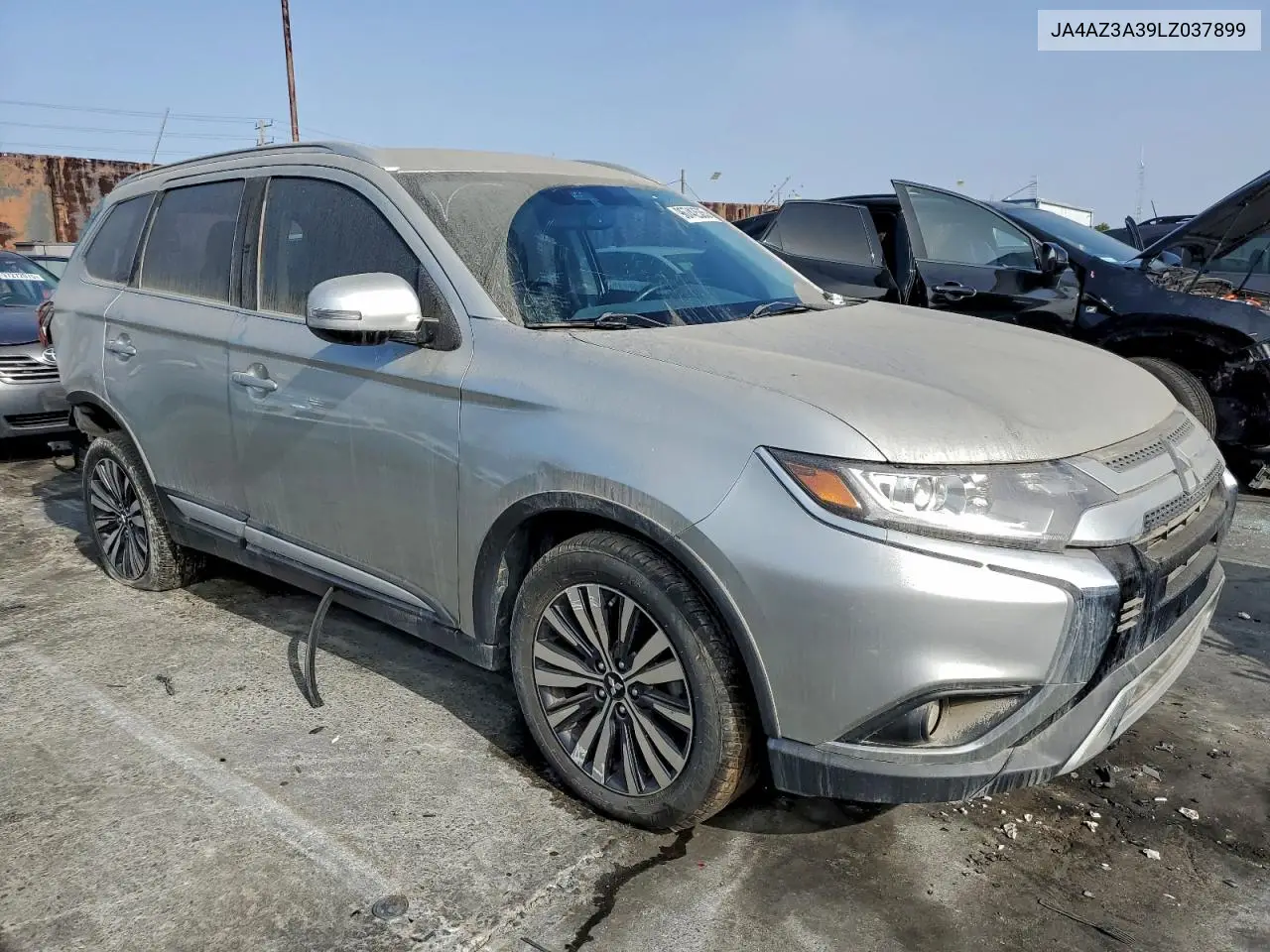 JA4AZ3A39LZ037899 2020 Mitsubishi Outlander Se