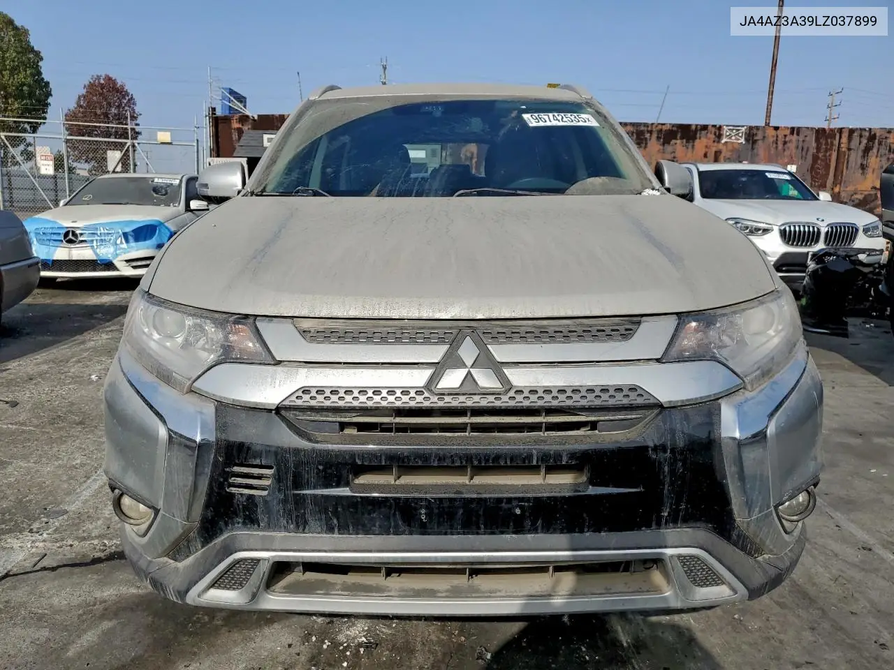 JA4AZ3A39LZ037899 2020 Mitsubishi Outlander Se