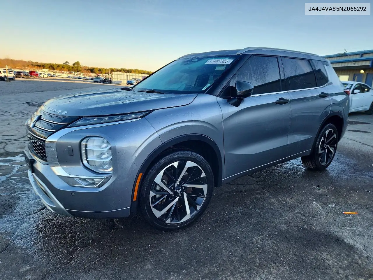 2022 Mitsubishi Outlander Sel