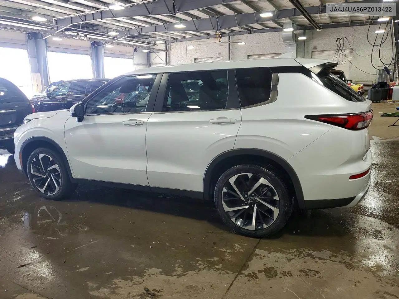 2023 Mitsubishi Outlander Se VIN: JA4J4UA86PZ013422 Lot: 61306486