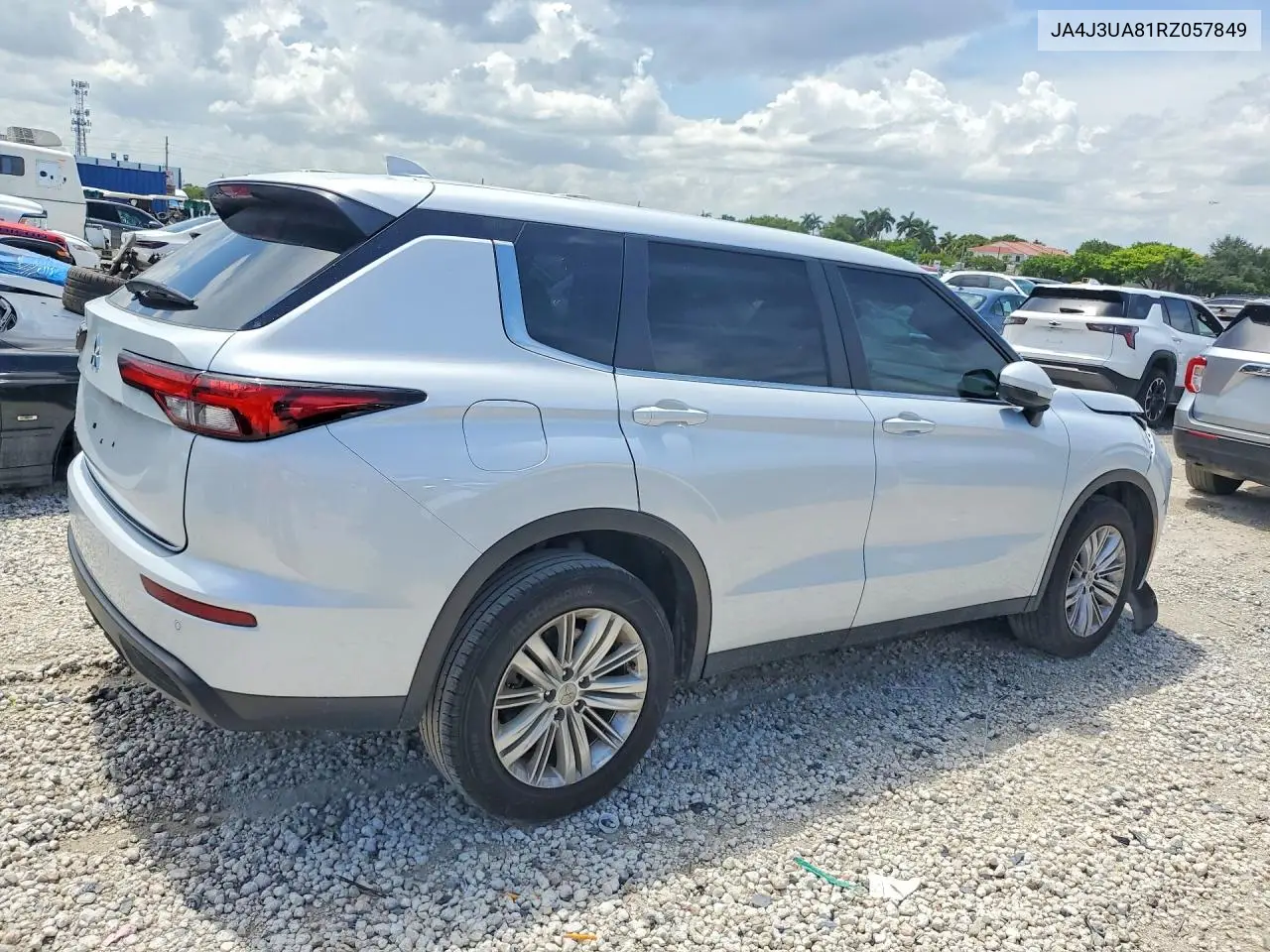 2024 Mitsubishi Outlander Es VIN: JA4J3UA81RZ057849 Lot: 61499336