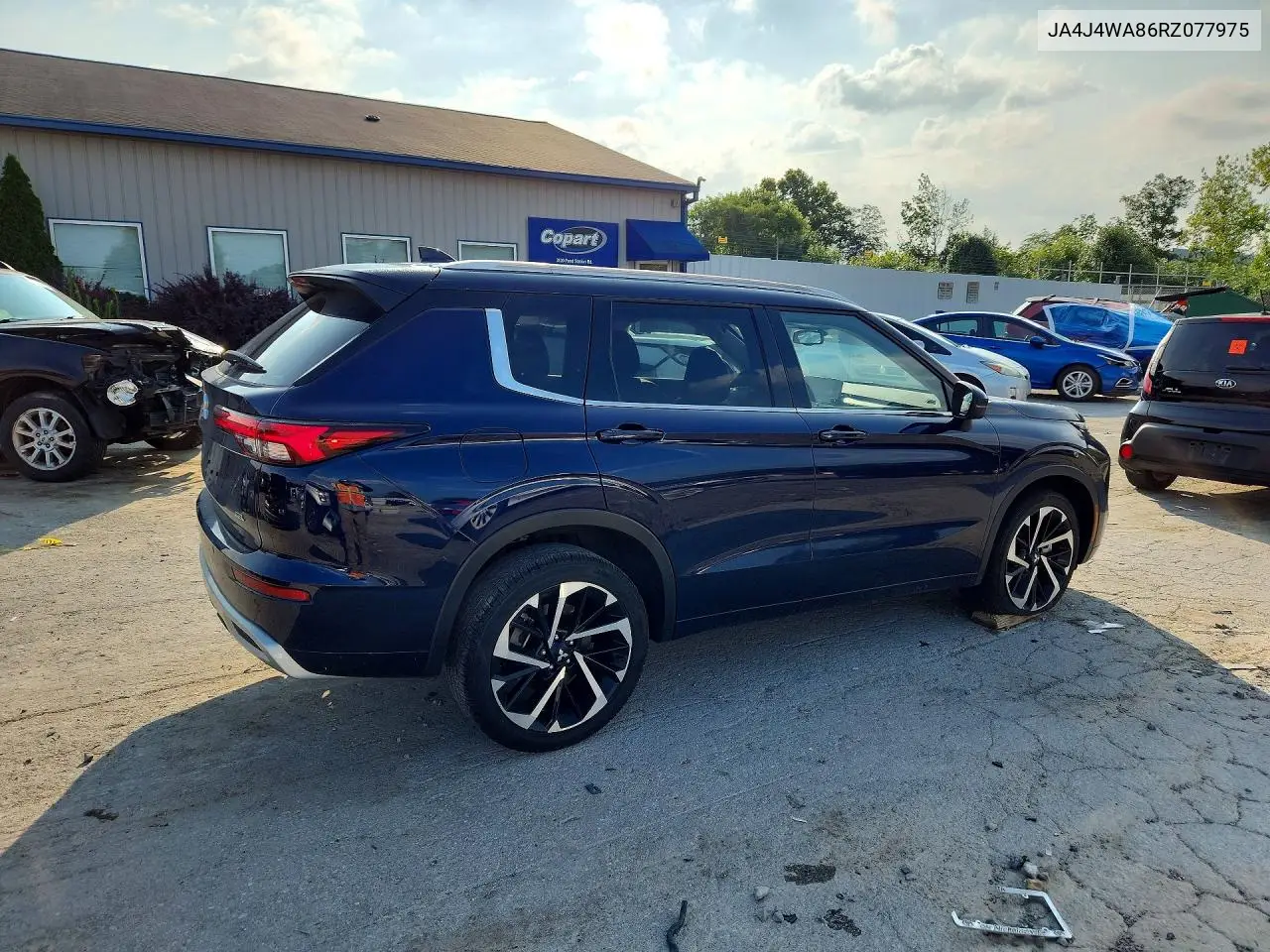 2024 Mitsubishi Outlander Sel VIN: JA4J4WA86RZ077975 Lot: 61811536