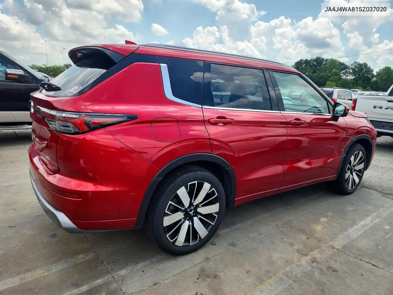 2025 Mitsubishi Outlander Sel VIN: JA4J4WA81SZ037020 Lot: 61397326