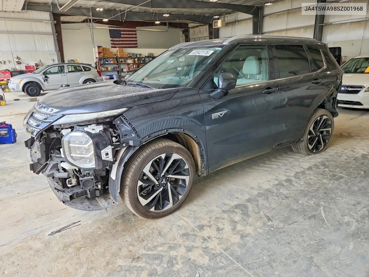 2025 Mitsubishi Outlander Sel VIN: JA4T5WA98SZ001968 Lot: 62042176