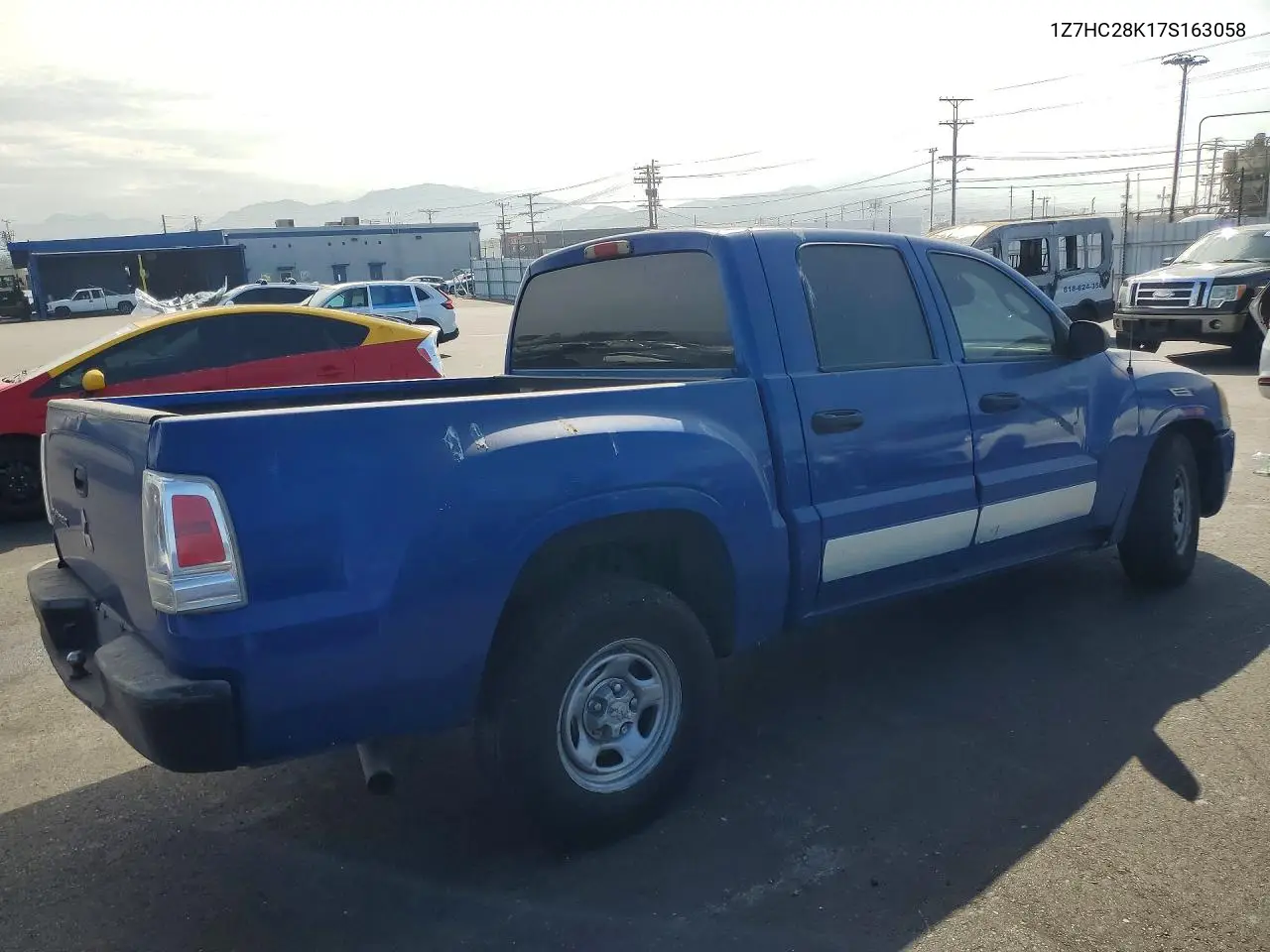 2007 Mitsubishi Raider Ls VIN: 1Z7HC28K17S163058 Lot: 61931166