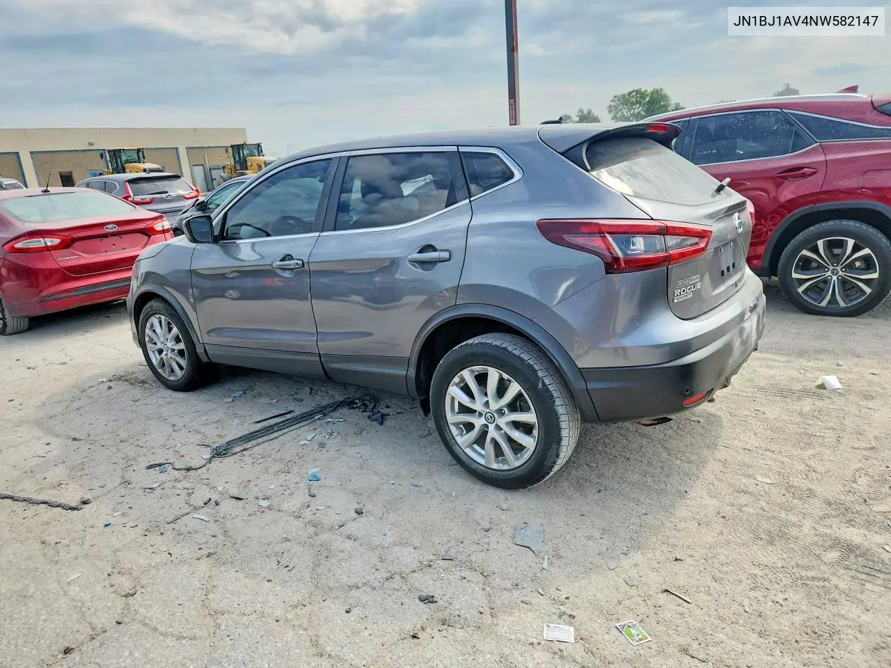 2002 Nissan Rogue Sport S VIN: JN1BJ1AV4NW582147 Lot: 61299856