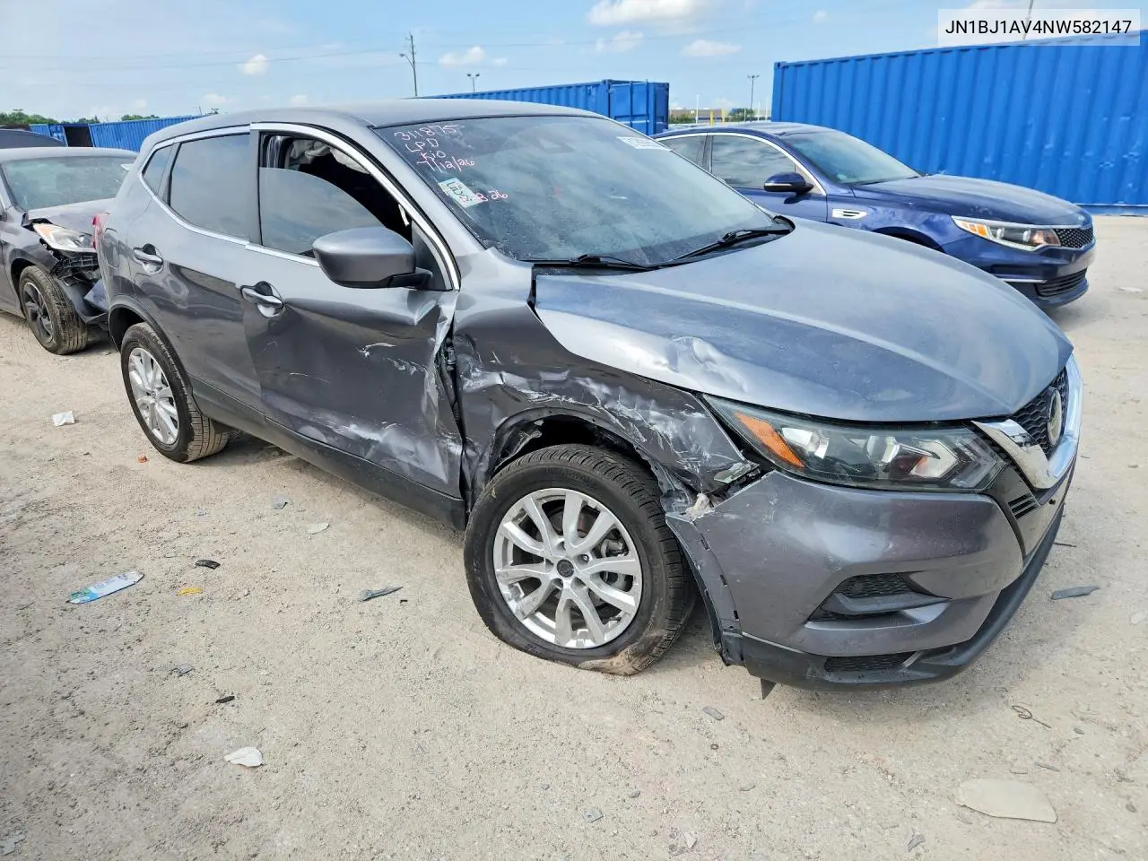 2002 Nissan Rogue Sport S VIN: JN1BJ1AV4NW582147 Lot: 61299856