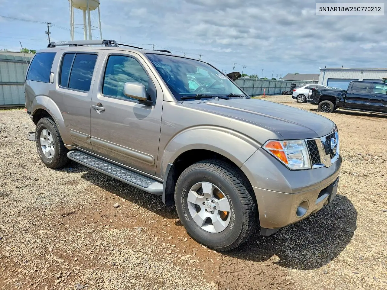 2005 Nissan Pathfinder Xe VIN: 5N1AR18W25C770212 Lot: 56732196