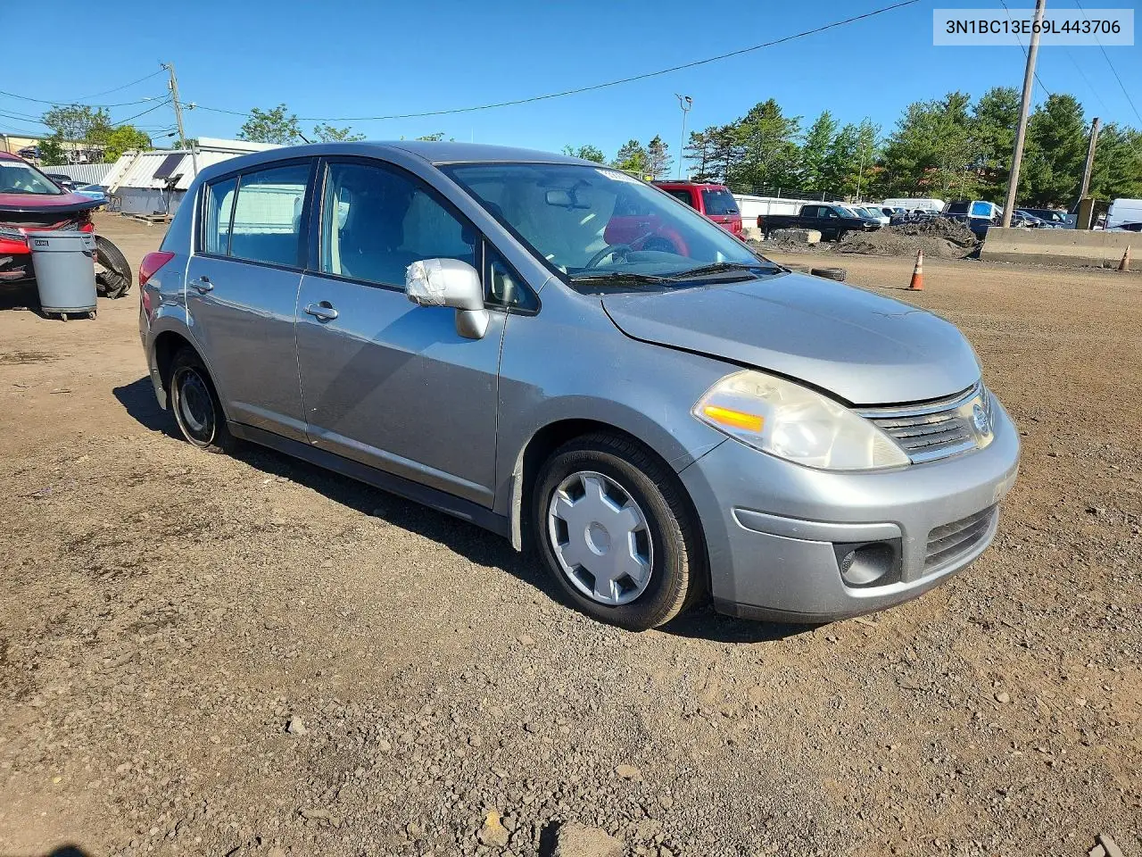 2009 Nissan Versa 1.8 S VIN: 3N1BC13E69L443706 Lot: 55893086