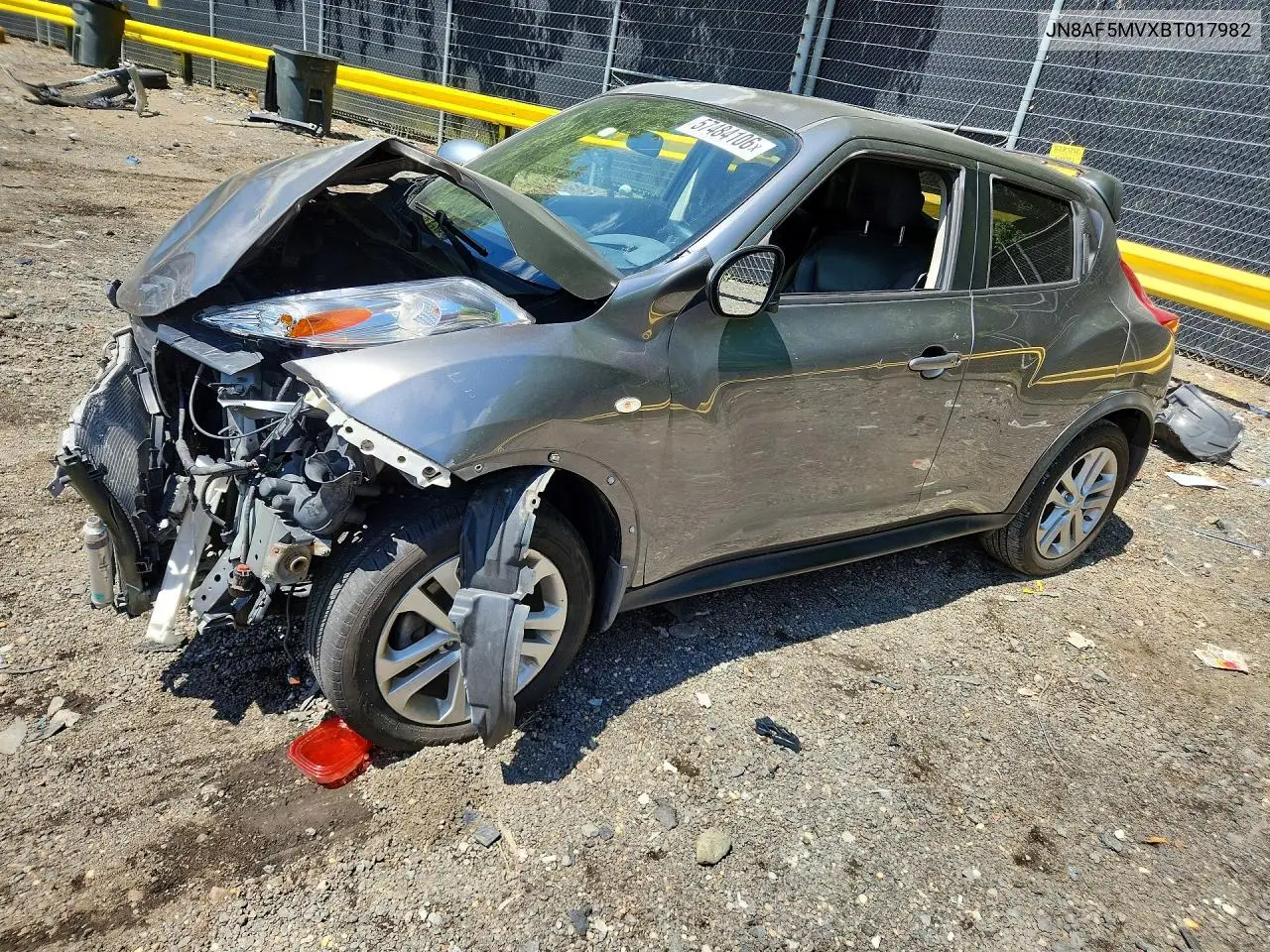 2011 Nissan Juke S VIN: JN8AF5MVXBT017982 Lot: 57484106