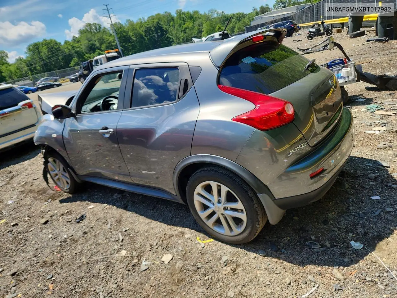2011 Nissan Juke S VIN: JN8AF5MVXBT017982 Lot: 57484106