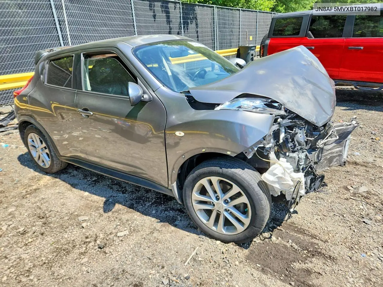 2011 Nissan Juke S VIN: JN8AF5MVXBT017982 Lot: 57484106