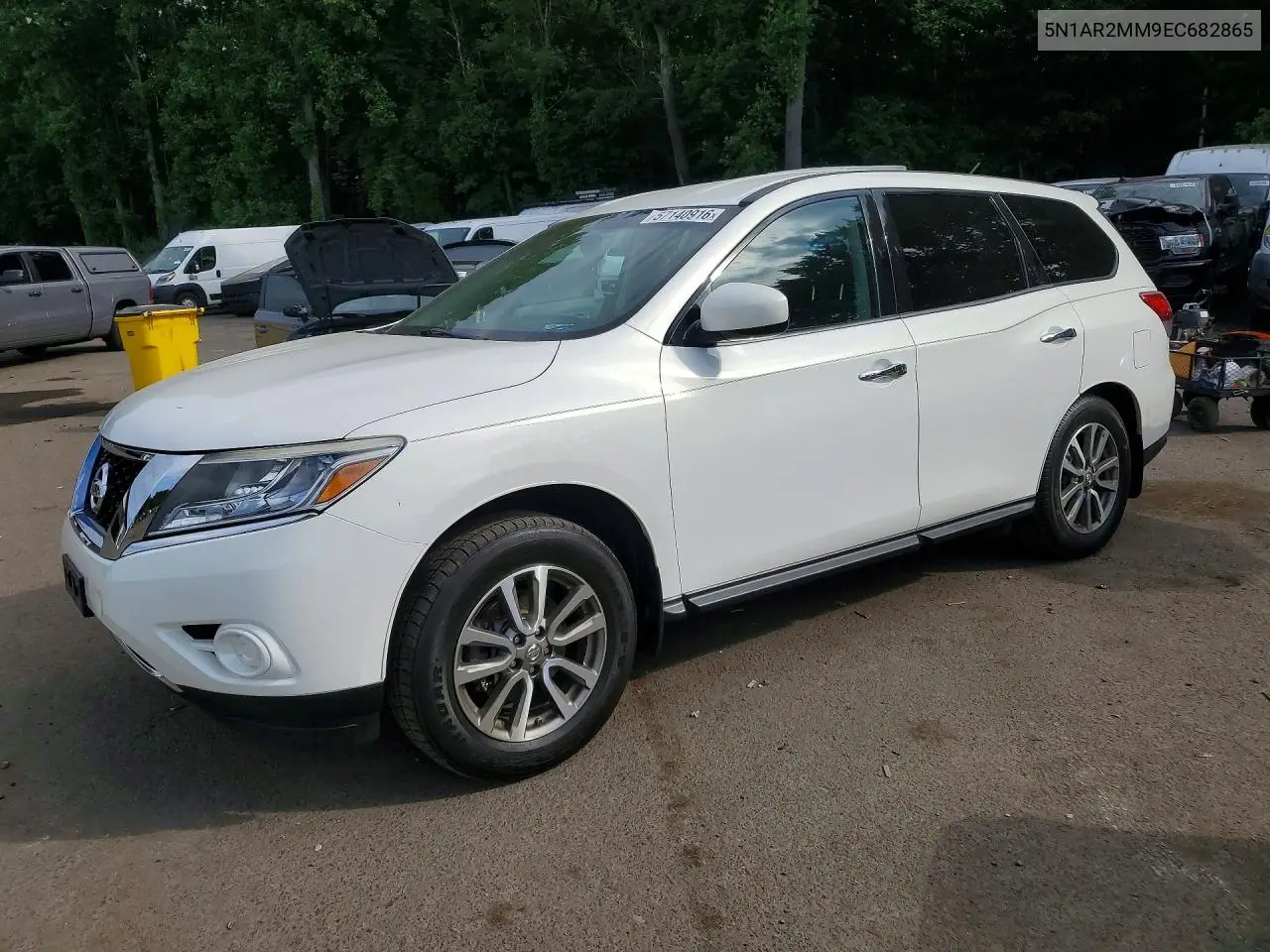 2014 Nissan Pathfinder S VIN: 5N1AR2MM9EC682865 Lot: 57140916