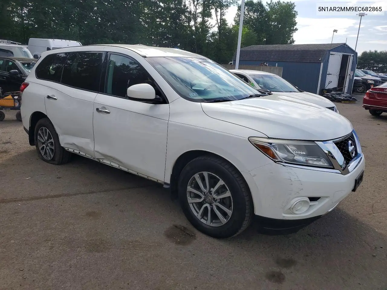 2014 Nissan Pathfinder S VIN: 5N1AR2MM9EC682865 Lot: 57140916