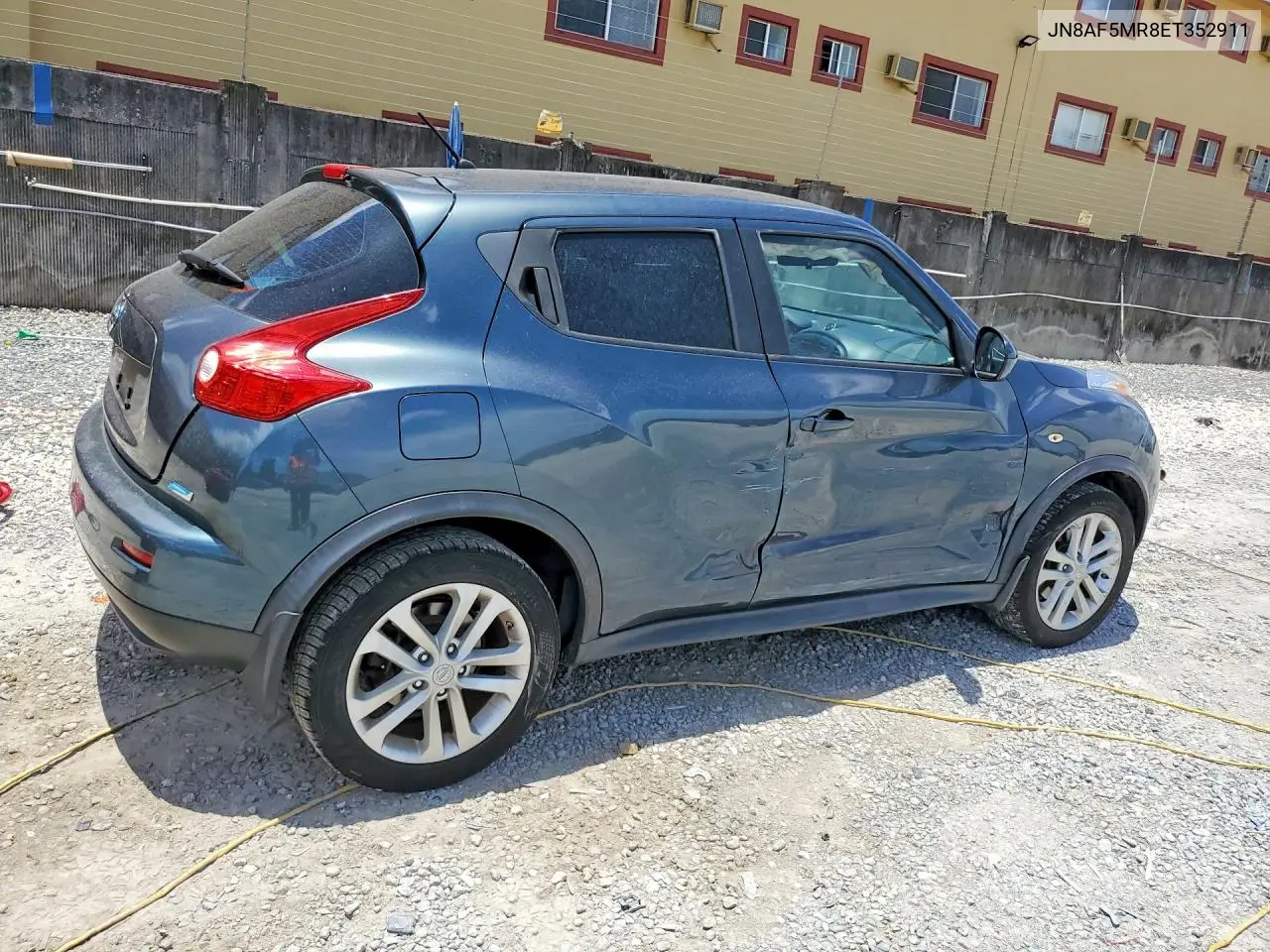 2014 Nissan Juke S VIN: JN8AF5MR8ET352911 Lot: 58691216