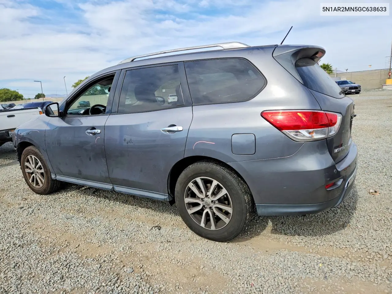 2016 Nissan Pathfinder Sv VIN: 5N1AR2MN5GC638633 Lot: 56991876