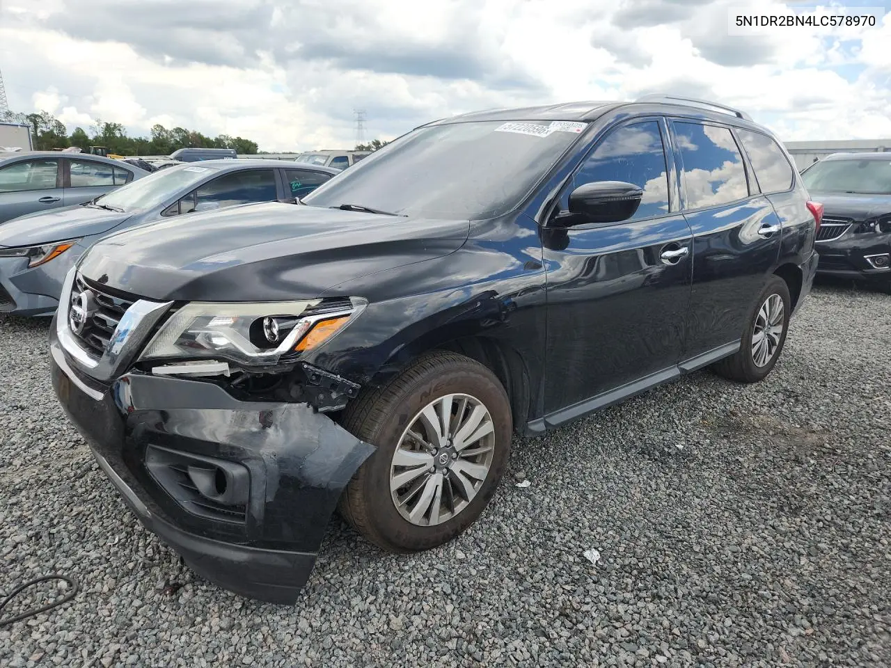 2020 Nissan Pathfinder Sv