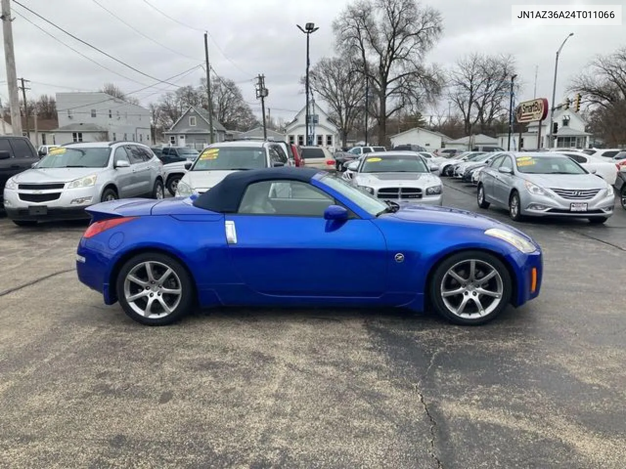 2004 Nissan 350Z Roadster VIN: JN1AZ36A24T011066 Lot: 56088402