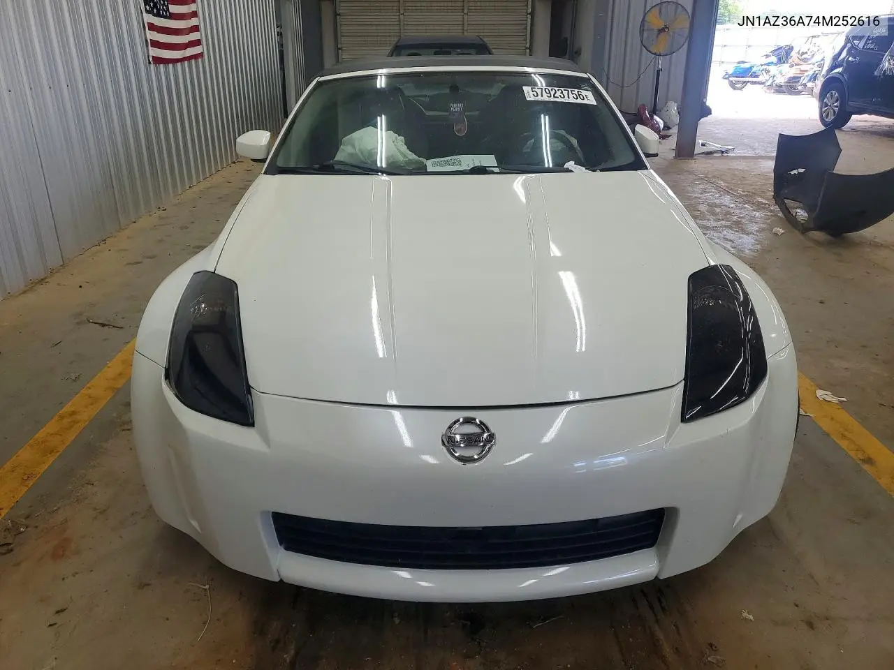 2004 Nissan 350Z VIN: JN1AZ36A74M252616 Lot: 57923756