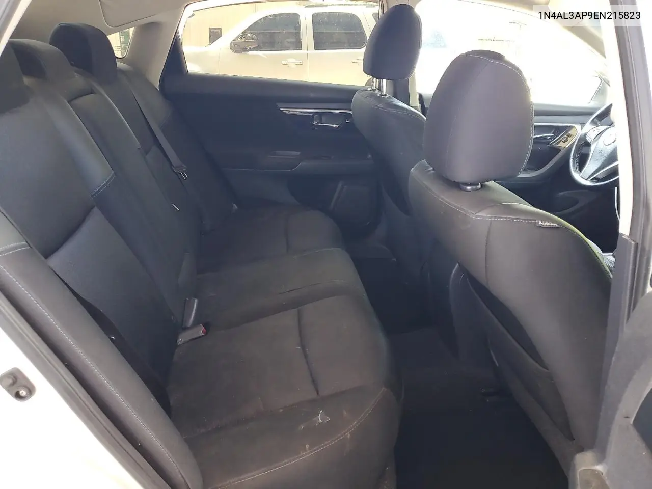 1N4AL3AP9EN215823 2014 Nissan Altima 2.5