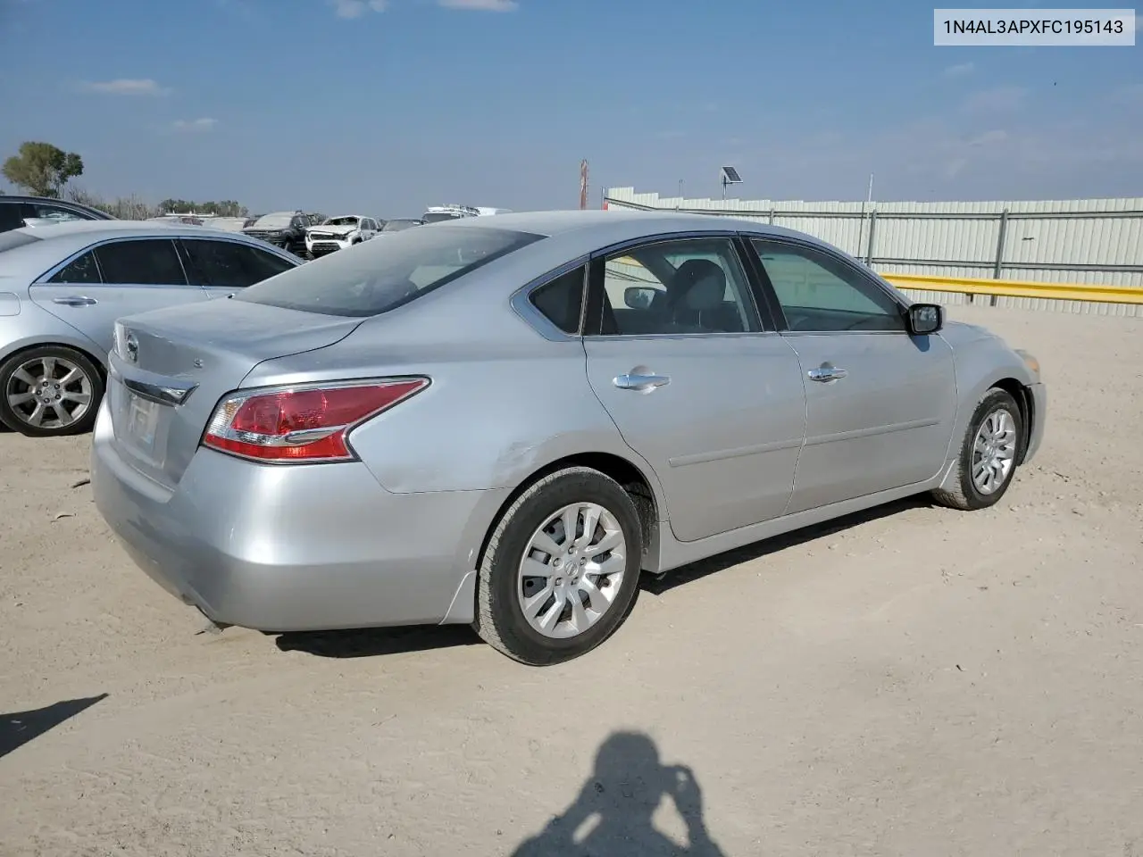 1N4AL3APXFC195143 2015 Niss Altima 2.5 S