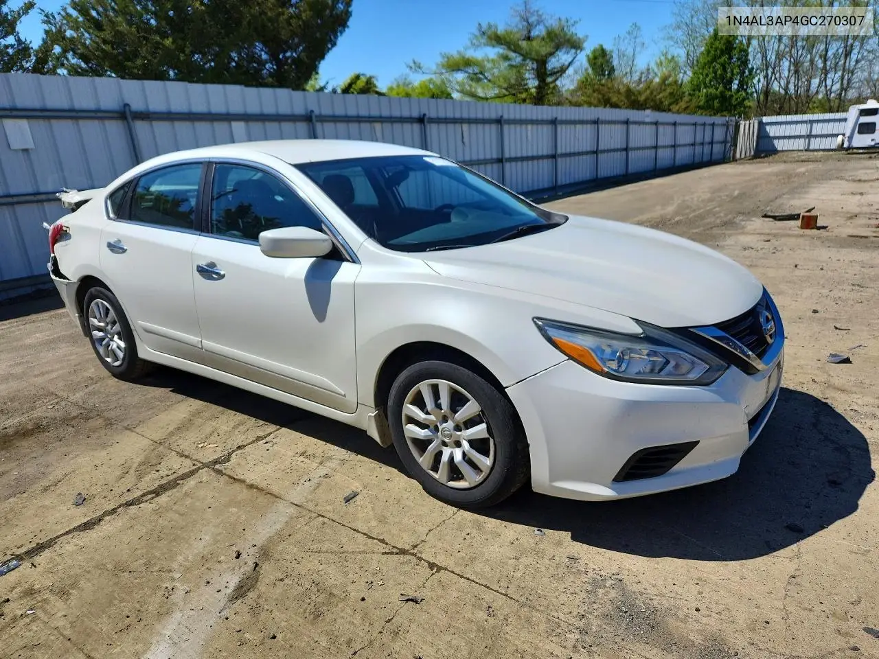V (L33)