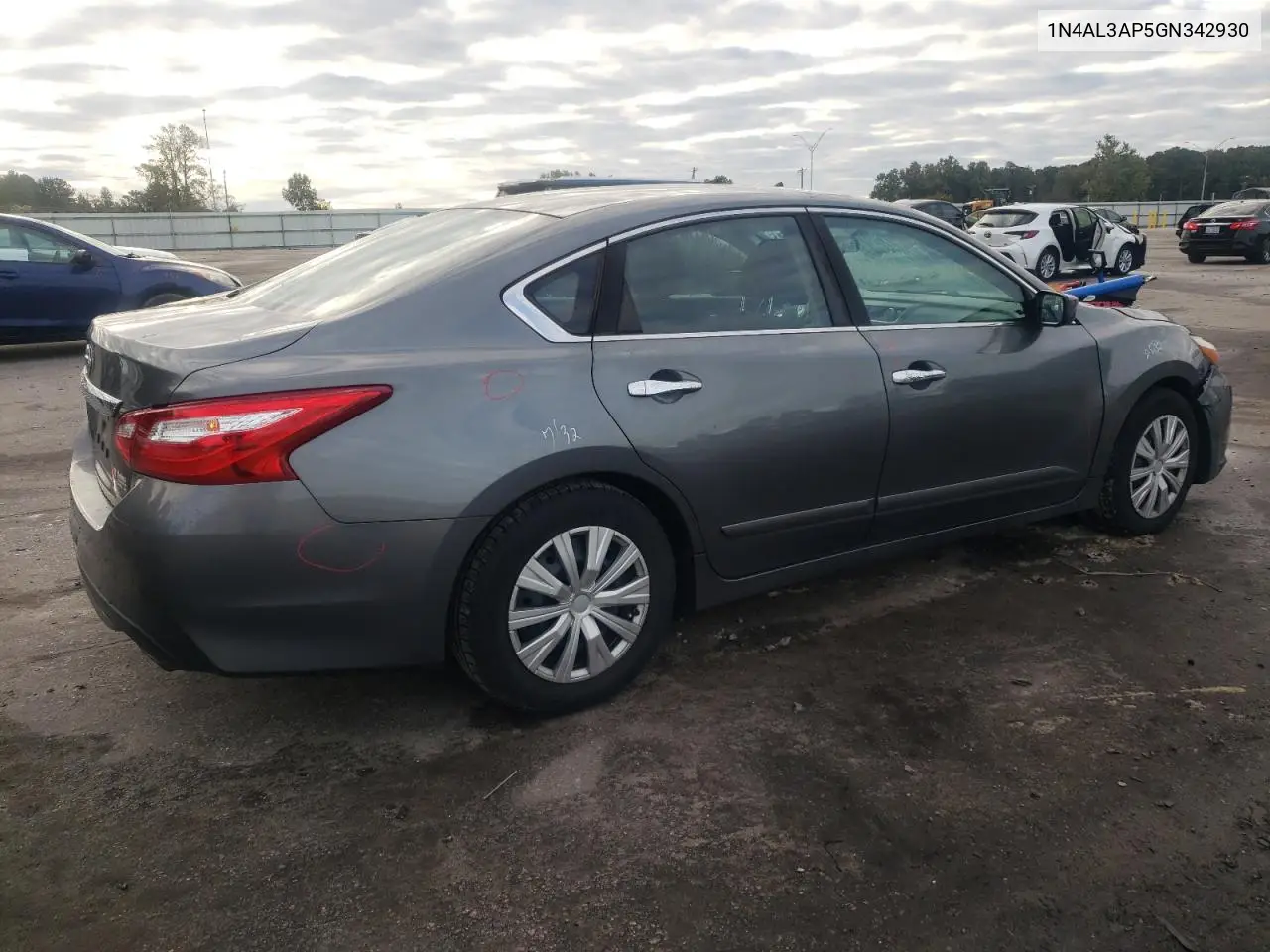1N4AL3AP5GN342930 2016 Nissan Altima 2.5