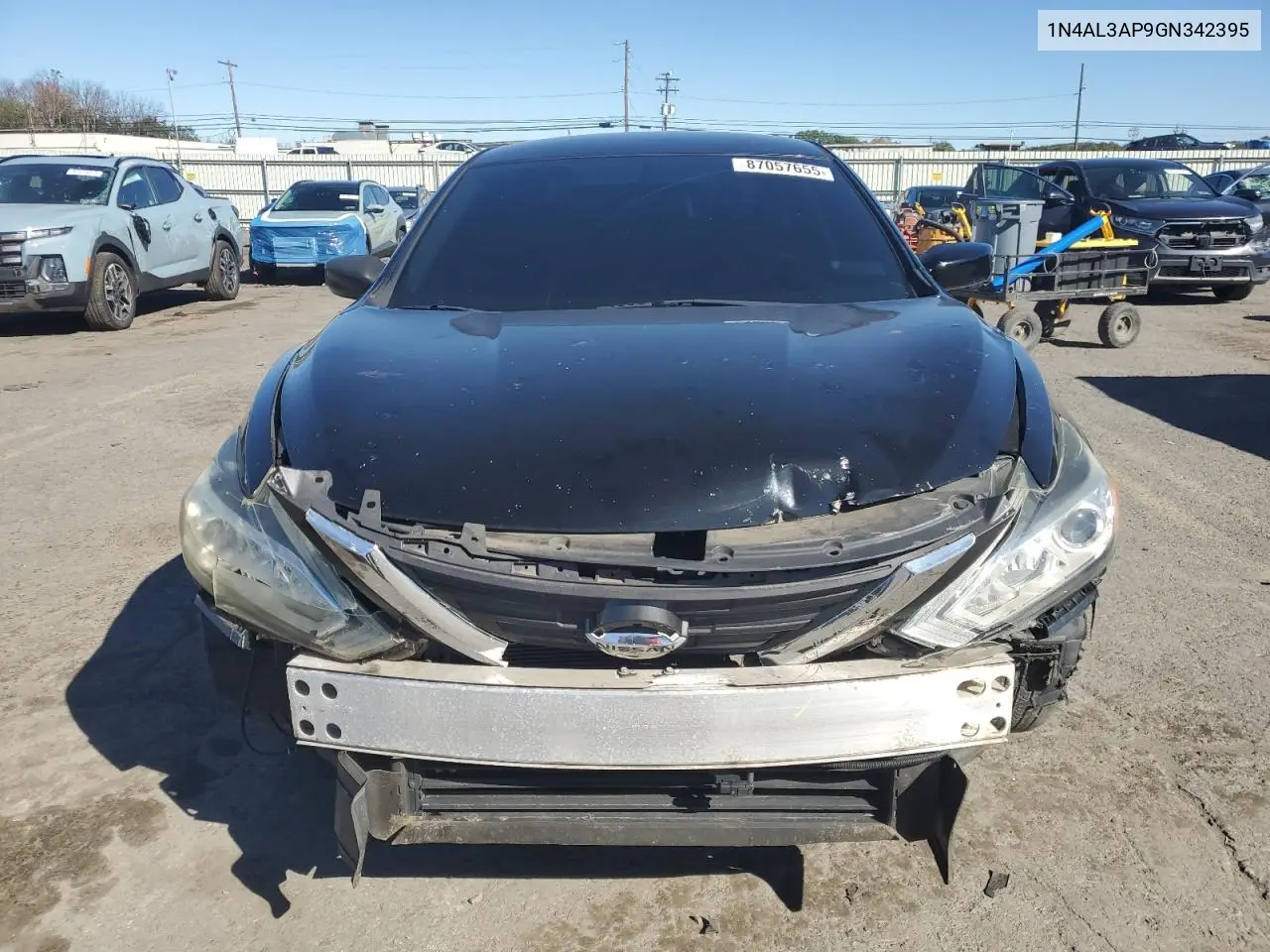 V (L33)