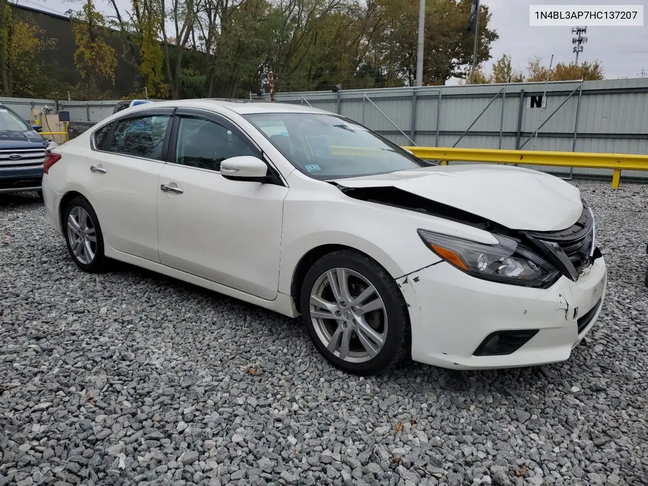 1N4BL3AP7HC137207 2017 Nissan Altima 3.5Sl