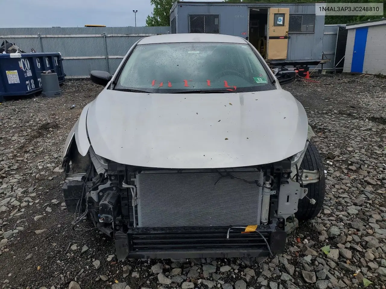 V (L33)