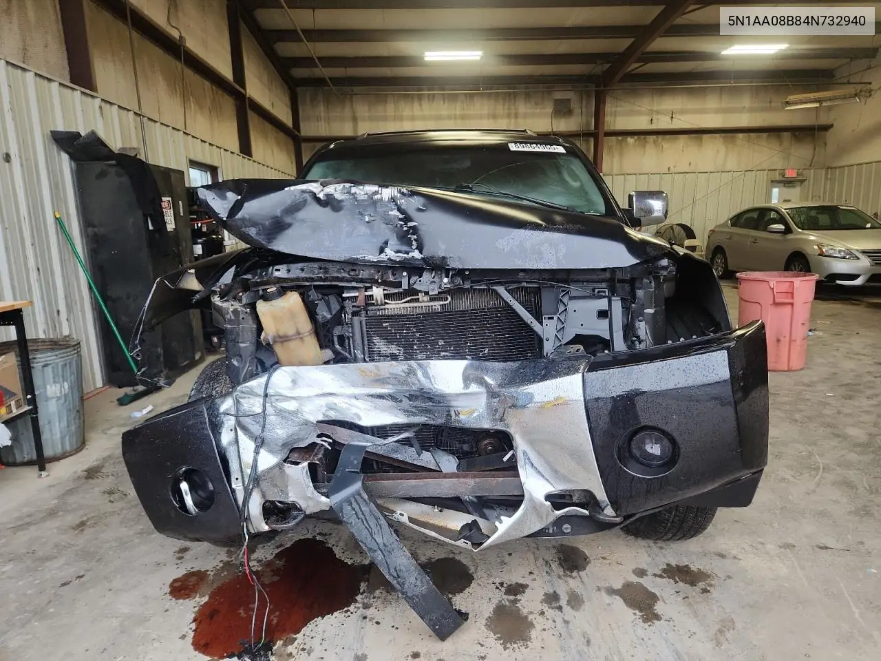 5N1AA08B84N732940 2004 Nissan Armada Se