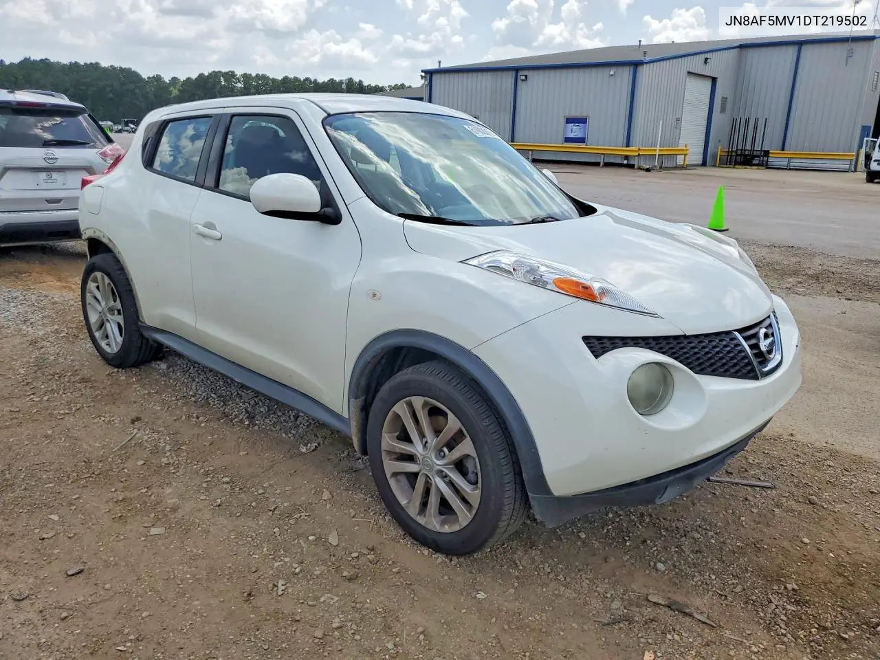 2013 Nissan Juke S VIN: JN8AF5MV1DT219502 Lot: 61802816
