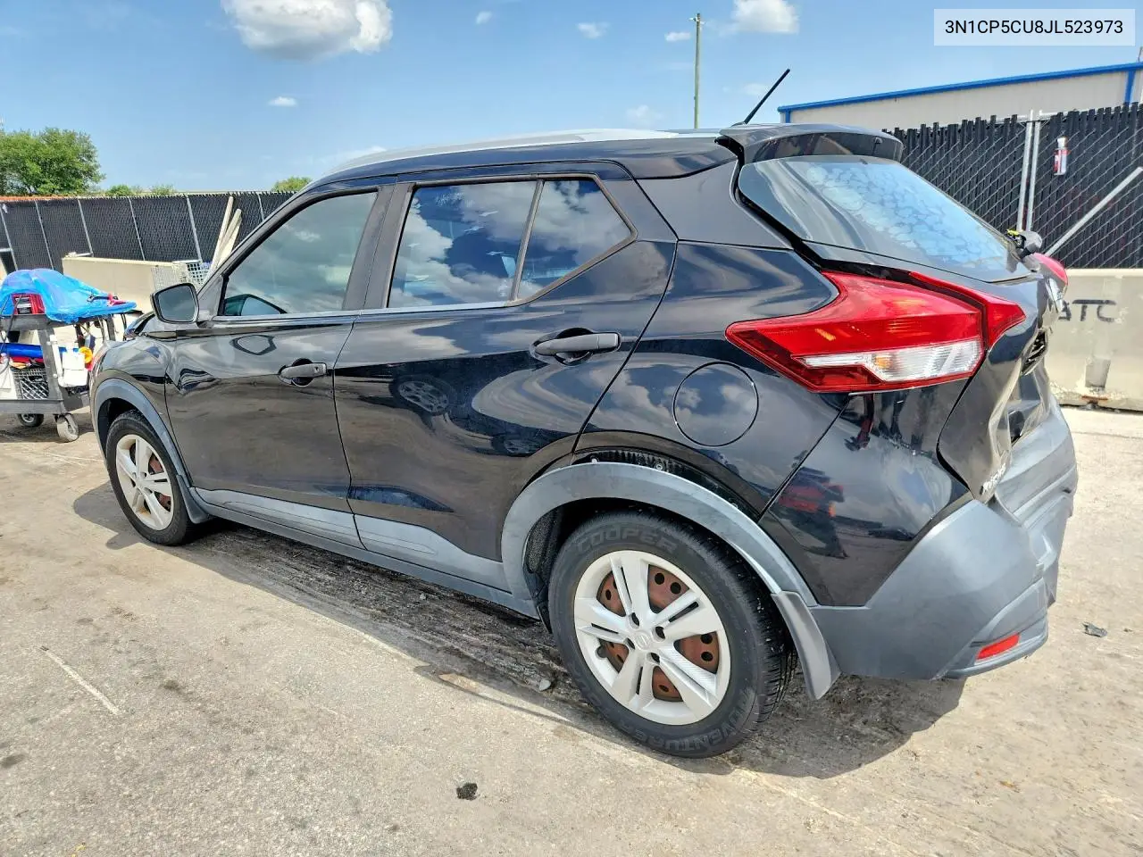 2018 Nissan Kicks S VIN: 3N1CP5CU8JL523973 Lot: 61131316