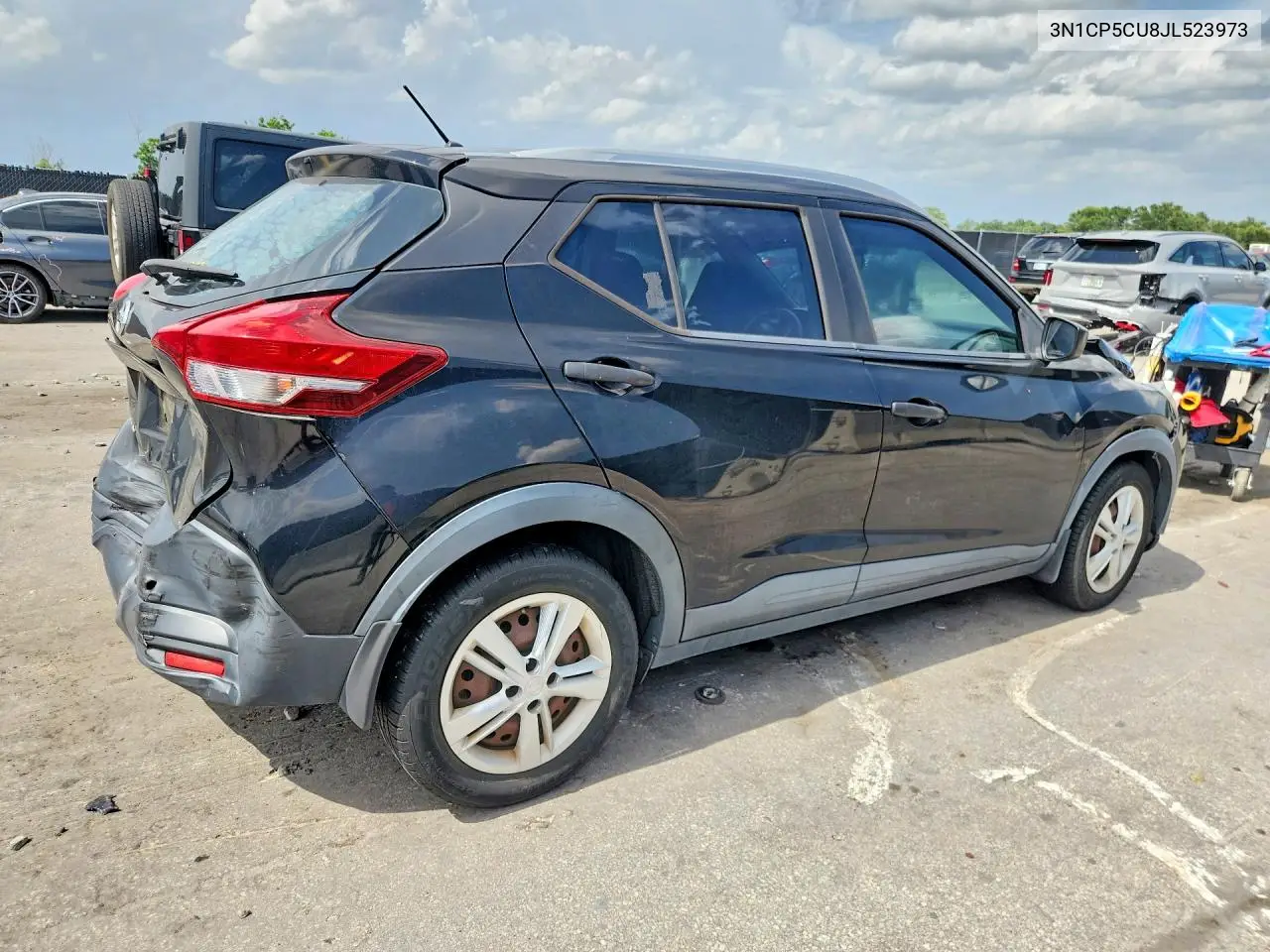 2018 Nissan Kicks S VIN: 3N1CP5CU8JL523973 Lot: 61131316