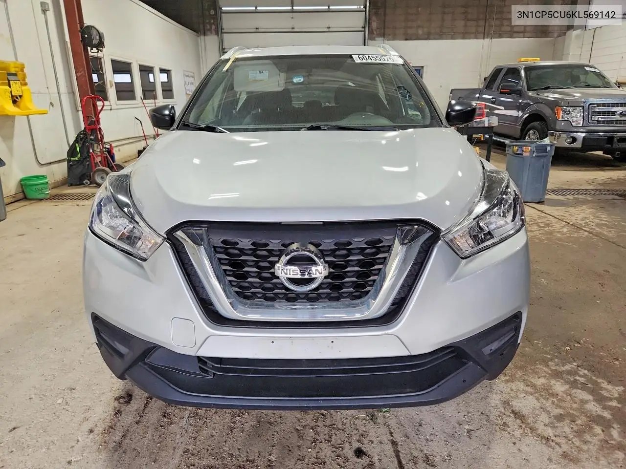 2019 Nissan Kicks S VIN: 3N1CP5CU6KL569142 Lot: 60455576