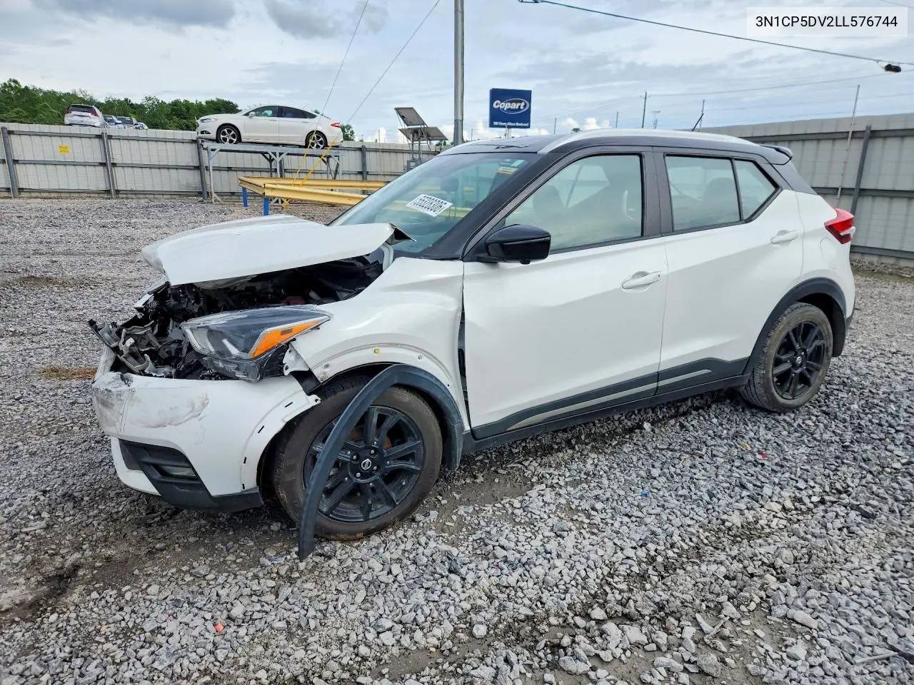 2020 Nissan Kicks Sr