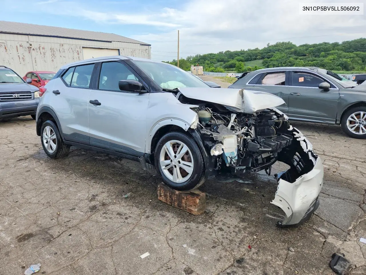 2020 Nissan Kicks S VIN: 3N1CP5BV5LL506092 Lot: 61163646