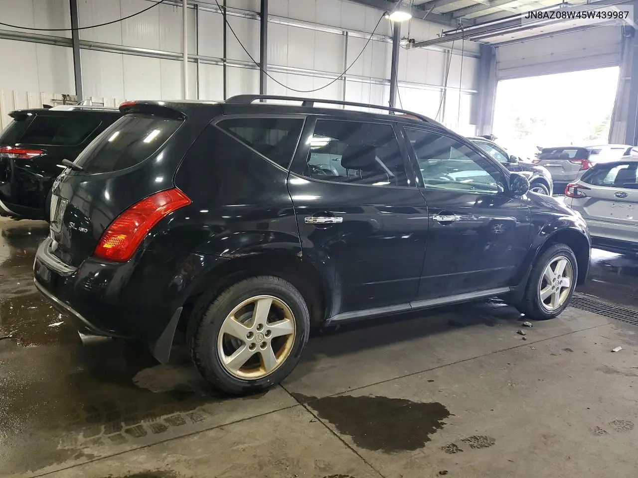 2005 Nissan Murano S VIN: JN8AZ08W45W439987 Lot: 60886336