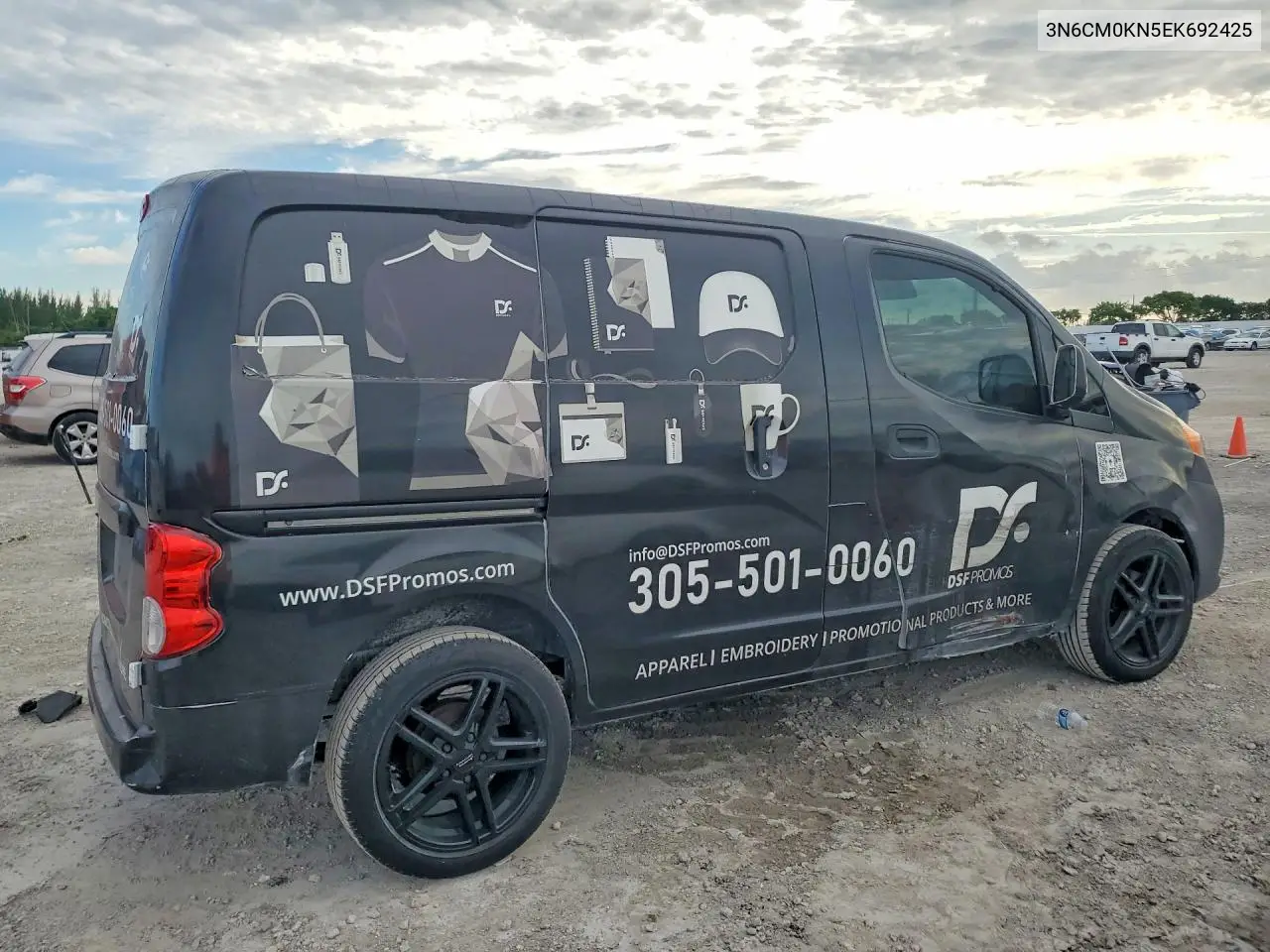 2014 Nissan Nv200 Sv VIN: 3N6CM0KN5EK692425 Lot: 57323946