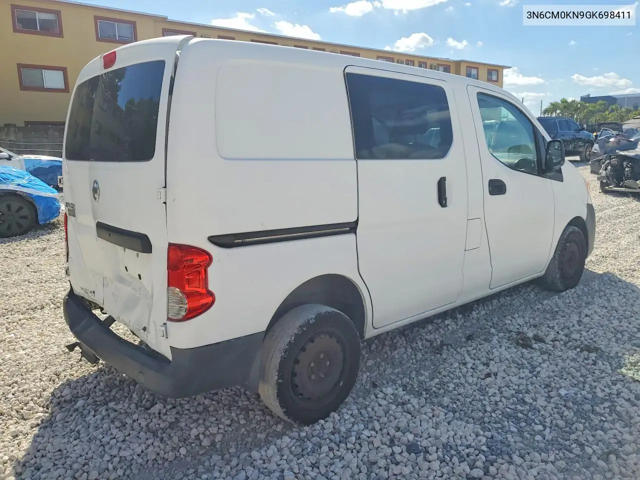 NV200
