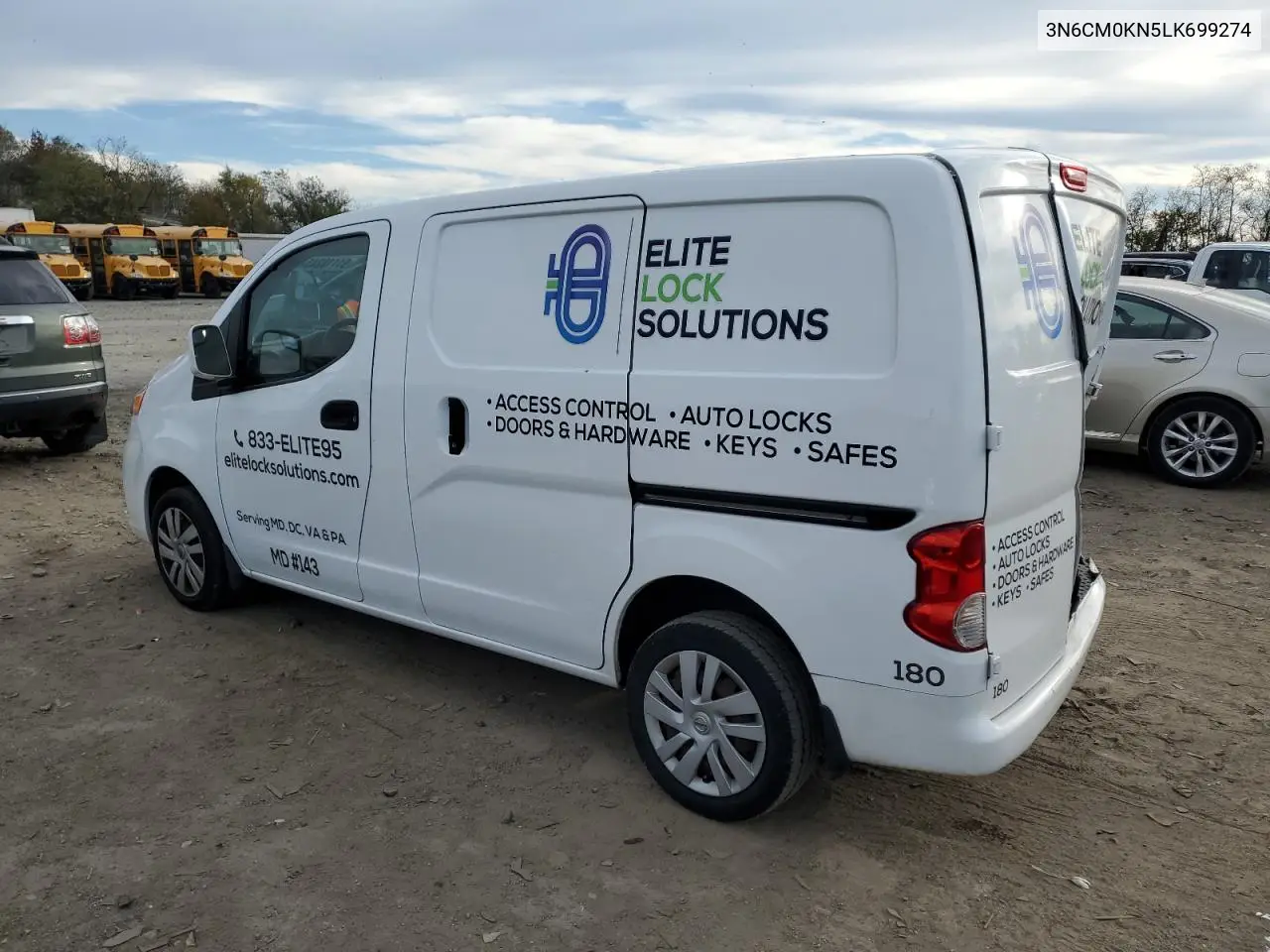 NV200