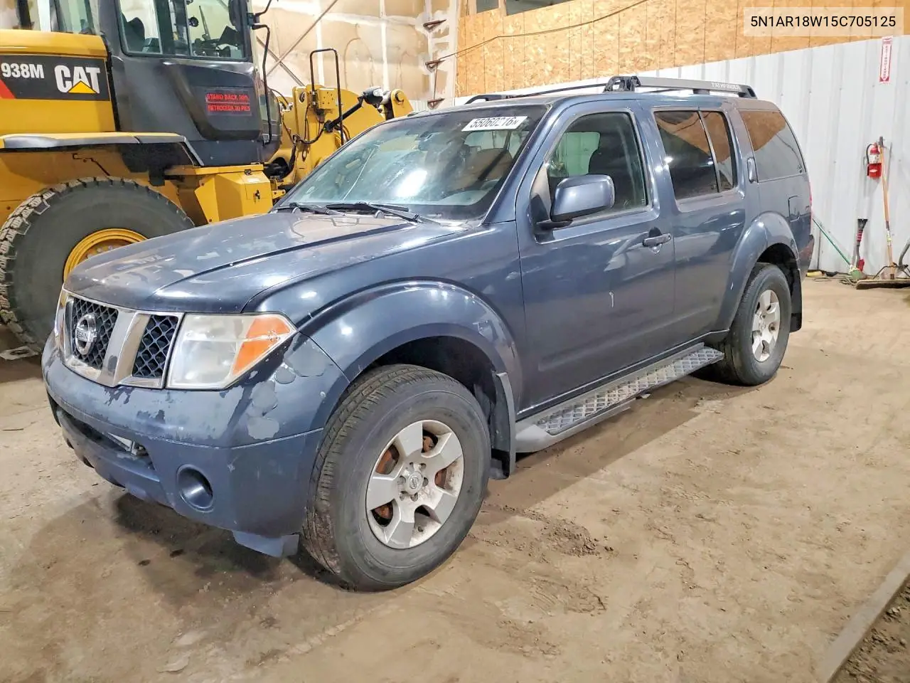 2005 Nissan Pathfinder Xe VIN: 5N1AR18W15C705125 Lot: 55060216